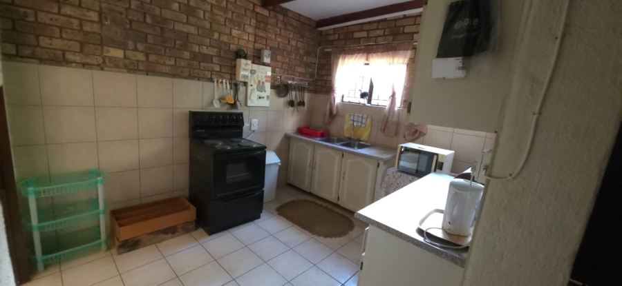7 Bedroom Property for Sale in Wilkoppies North West